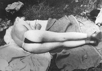 Loinclothed hobby; Obr�zek dne - the picture od the day - �awa rel -  Akecheta-kohana, native indian reenacting 