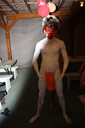 Loinclothed hobby; Obr�zek dne - the picture od the day - �awa rel - Indi�nsk� styl letn�ch t�bor� z Kanady - 5