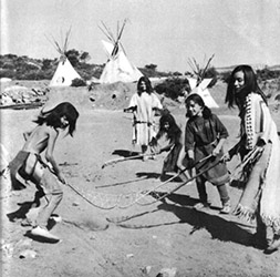 Loinclothed hobby; Obr�zek dne - the picture od the day - �awa rel - TV Francais - Les Indiens, 1965 