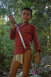 Loinclothed hobby; Obr�zek dne - the picture od the day - �awa rel - Mts. Iglit-Baco, Philippines: Into the Savannas - the highland Mangyan people