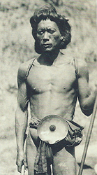 Loinclothed hobby; Obr�zek dne - the picture od the day - �awa rel - Filipino  warrior