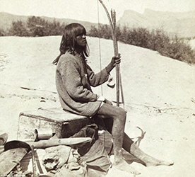 Loinclothed hobby; Obr�zek dne - the picture od the day - �awa rel -  Maiman, a Mojave Indian by Timothy O'Sullivan