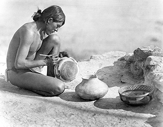 Loinclothed hobby; Obr�zek dne - the picture od the day - �awa rel - Roland W. Reed, Broken Arrow, Navajo - Hopi