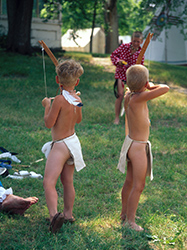Loinclothed hobby; Obr�zek dne - the picture od the day - �awa rel - Archers taking aim, Flyingindigo