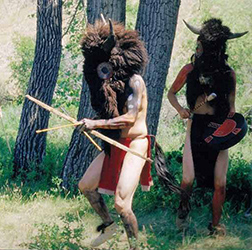 Loinclothed hobby; Obr�zek dne - the picture od the day - �awa rel - Buffalo dance 