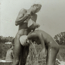 Loinclothed hobby; Obr�zek dne - the picture od the day - �awa rel - Arthur Benda, Wien, Lobau, loinclothed FKK - L.P. 1930<