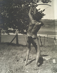 Loinclothed hobby; Obr�zek dne - the picture od the day - �awa rel - Loinclothed indian archer