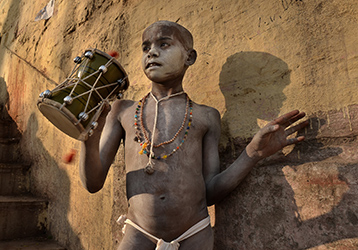 Loinclothed hobby; Obr�zek dne - the picture od the day - �awa rel - Mag Brinik - Young Sadhu
