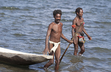 Loinclothed hobby; Obr�zek dne - the picture od the day - �awa rel - Bruce M. Liron, Dumagats of Mucamacon - Philippines,  bahag