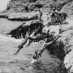 Loinclothed hobby; Obr�zek dne - the picture od the day - �awa rel - Diving for shellfish at Enoshima