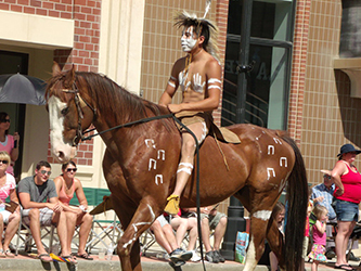 Loinclothed hobby; Obr�zek dne - the picture od the day - �awa rel - Loinclothed on the horse