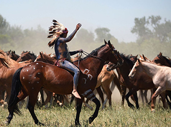 Loinclothed hobby; Obr�zek dne - the picture od the day - �awa rel - Little Bighorn re-enactment, 2016