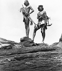 Loinclothed hobby; Obr�zek dne - the picture od the day - �awa rel - Navajo, Sons Of Manuelita, photo by Roland W. Reed