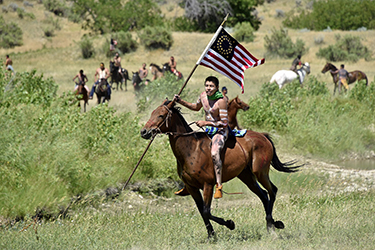 Loinclothed hobby; Obr�zek dne - the picture od the day - �awa rel - Little Bighorn reenactment 2016, Garryowen Montana 