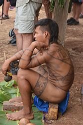 Loinclothed hobby; Obr�zek dne - the picture od the day - �awa rel -  Embera youth
