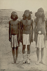 Loinclothed hobby; Obr�zek dne - the picture od the day - �awa rel - Apache style