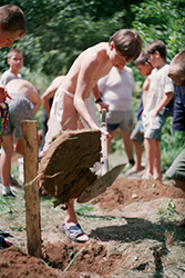 Loinclothed hobby; Obr�zek dne - the picture od the day - �awa rel -  Loinclothed in the middle of...