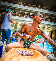 Loinclothed hobby; Obr�zek dne - the picture od the day - �awa rel - Ephemeral Life, loinclothed Hawaii, Guided by Ke Akua & kupuna...  