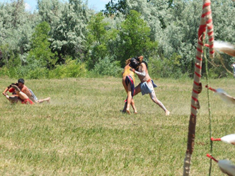 Loinclothed hobby; Obr�zek dne - the picture od the day - �awa rel - Summer camp games and friendly fun 