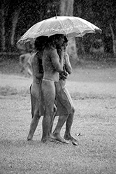 Loinclothed hobby; Obr�zek dne - the picture od the day - �awa rel - Photo by Dreddy,  Rain - antecume pata wayana country