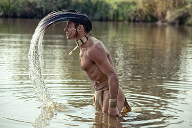 Loinclothed hobby; Obr�zek dne - the picture od the day - �awa rel - One with the spirit of the water