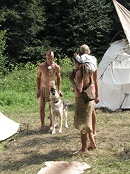 Loinclothed hobby; Obr�zek dne - the picture od the day - �awa rel - Reenactor Apisim�sos Napew, August   2014 