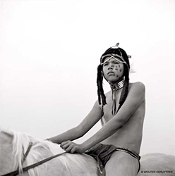Loinclothed hobby; Obr�zek dne - the picture od the day - �awa rel - Wouter Deruytter, Crow warrior #24
