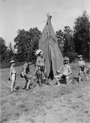 Loinclothed hobby; Obr�zek dne - the picture od the day - �awa rel - Simple naked loincloth - Aboriginal Dancers, Australia,  photo   probably by Hannah L Glenton