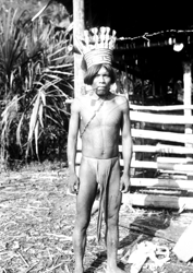 Loinclothed hobby; Obr�zek dne - the picture od the day - �awa rel - Photo by Erland Nordenski�ld, Embera