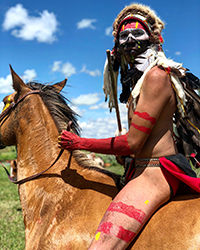 Loinclothed hobby; Obr�zek dne - the picture od the day - �awa rel - Reenacting, Sioux - or - Cheyenne warrior