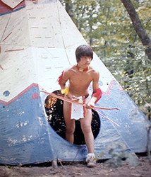 Loinclothed hobby; Obr�zek dne - the picture od the day - �awa rel -  Loinclothed summer camp in native american style