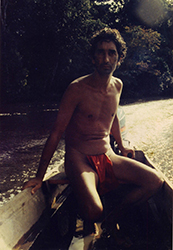 Loinclothed hobby; Obr�zek dne - the picture od the day - �awa rel - Loinclothed  Alain Viguier