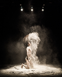 Loinclothed hobby; Obr�zek dne - the picture od the day - �awa rel -  Atsushi Takenouchi, Naked existence, Photo by Piotr Nykowski