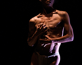 Loinclothed hobby; Obr�zek dne - the picture od the day - �awa rel -  Atsushi Takenouchi, Naked existence, Photo by Piotr Nykowski