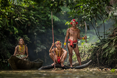 Loinclothed hobby; Obr�zek dne - the picture od the day - �awa rel - Siberut, ostrovy Mentawai