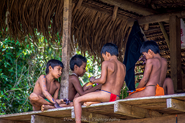 Loinclothed hobby; Obr�zek dne - the picture od the day - �awa rel - Embera Village Panama