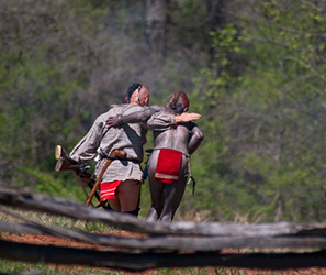 Loinclothed hobby; Obr�zek dne - the picture od the day - �awa rel - Fort Dobbs 