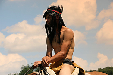 Loinclothed hobby; Obr�zek dne - the picture od the day - �awa rel -   Native indian reenactor