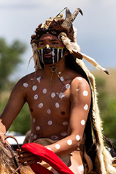 Loinclothed hobby; Obr�zek dne - the picture od the day - �awa rel -  Realbird Custer Battlefield Reenactment 2021, Eaglesix Photography by Robert Six 