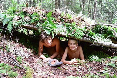 Loinclothed hobby; Obr�zek dne - the picture od the day - �awa rel -   indian summer camp