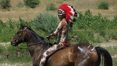 Loinclothed hobby; Obr�zek dne - the picture od the day - �awa rel - Little Bighorn Battle Reenactment