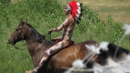 Loinclothed hobby; Obr�zek dne - the picture od the day - �awa rel - Little Bighorn Battle Reenactment