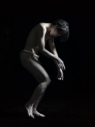 Loinclothed hobby; Obr�zek dne - the picture od the day - �awa rel - Loinclothed Butoh