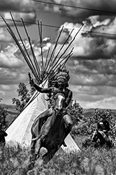 Loinclothed hobby; Obr�zek dne - the picture od the day - �awa rel - Battle of Little Bighorn reenactment ~ photo by Chris Schroeder 