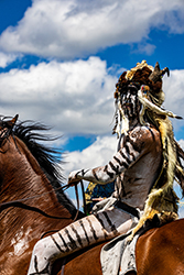 Loinclothed hobby; Obr�zek dne - the picture od the day - �awa rel - Battle of Little Bighorn reenactment ~ photo by Chris Schroeder 