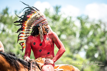 Loinclothed hobby; Obr�zek dne - the picture od the day - �awa rel - photo by Sara Liberte - 2022 Little Big Horn Battle Reenactment