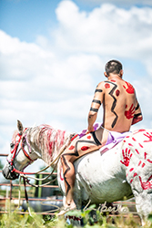 Loinclothed hobby; Obr�zek dne - the picture od the day - �awa rel - photo by Sara Liberte - 2022 Little Big Horn Battle Reenactment