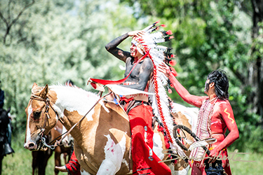 Loinclothed hobby; Obr�zek dne - the picture od the day - �awa rel - photo by Sara Liberte - 2022 Little Big Horn Battle Reenactment