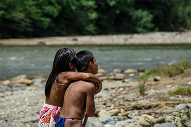 Loinclothed hobby; Obr�zek dne - the picture od the day - �awa rel - Panama, Kalu Yala Camp, photo by Marko Kojic