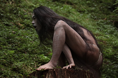 Loinclothed hobby; Obr�zek dne - the picture od the day - �awa rel - Butoh dancer (aka savage in the forest) 1/8